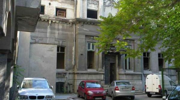 ne am linistit monumentele istorice din capitala se demoleaza numai cu autorizatie